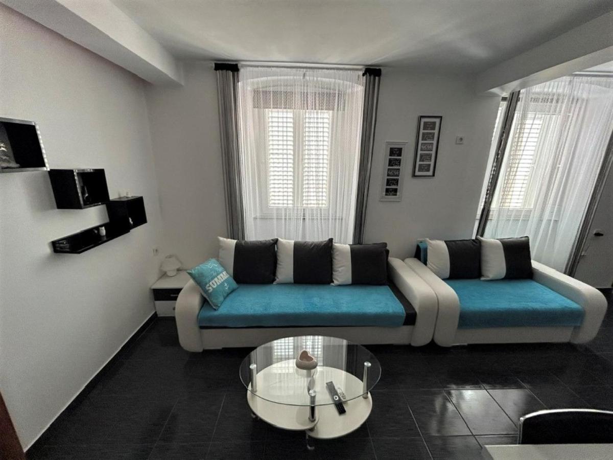 Apartment Decumana Krk Town Exterior photo