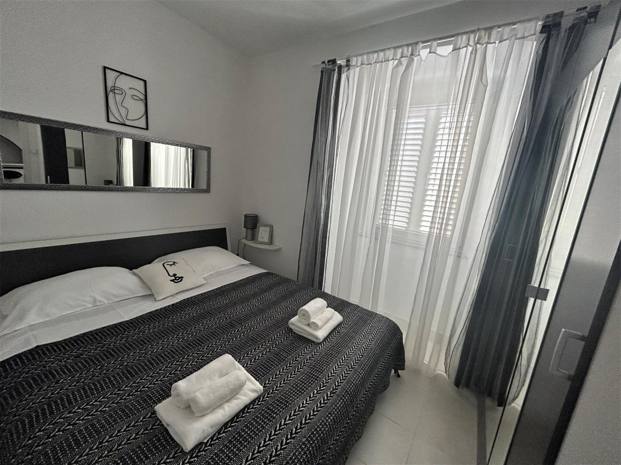 Apartment Decumana Krk Town Exterior photo